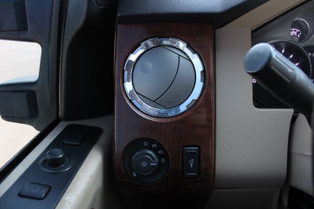 Used 2015 Ford F250 King Ranch w/ FX4 Off-Road Package AWD/4WD image 7