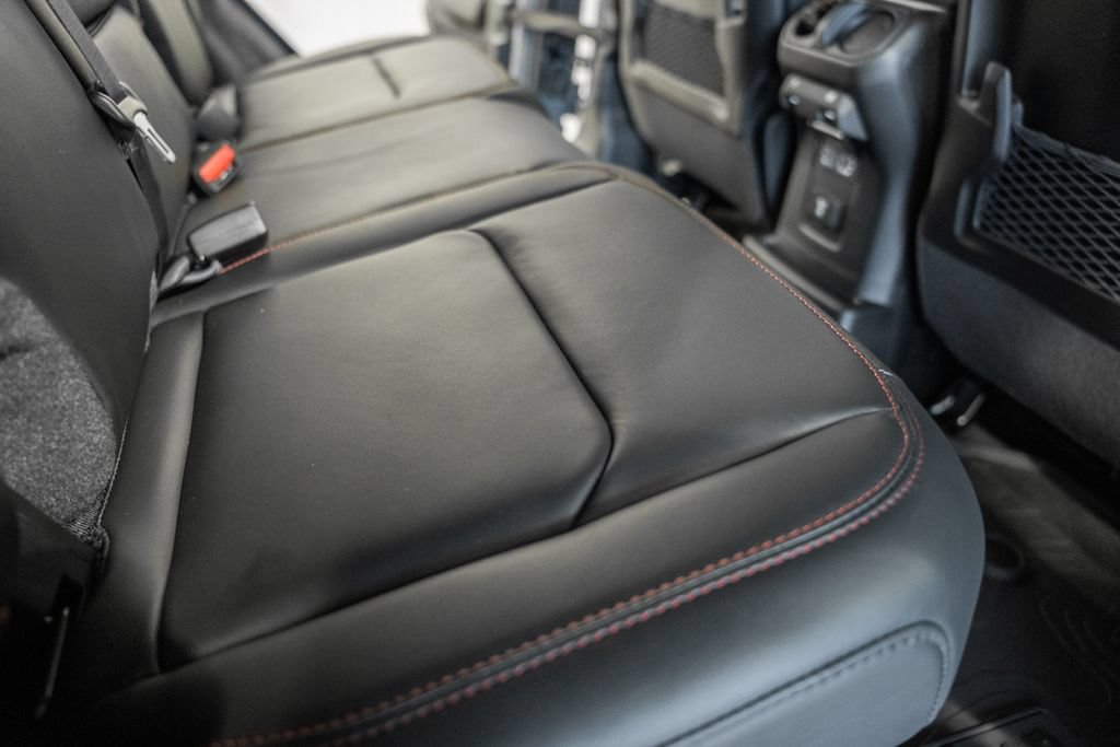 New 2026 Jeep Wrangler Unlimited Rubicon AWD/4WD image 33