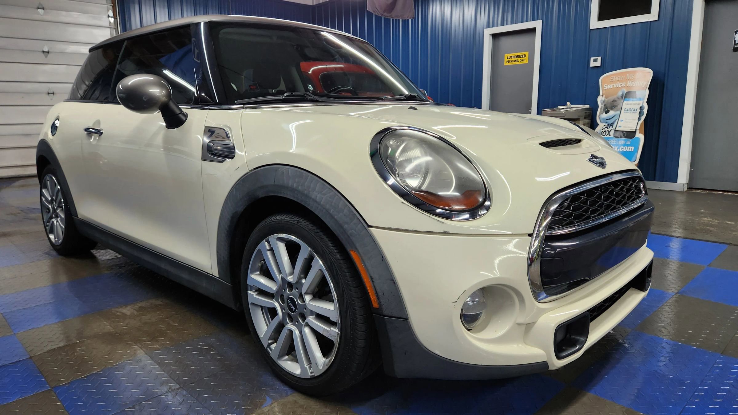 Used 2017 MINI Cooper S image 2
