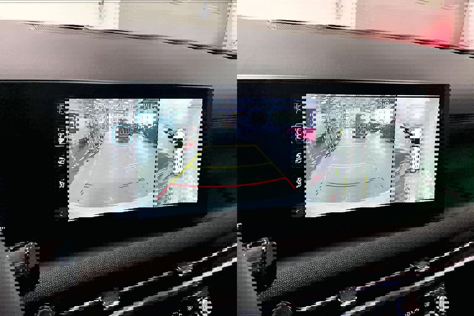 Used 2025 Hyundai Tucson Limited image 24