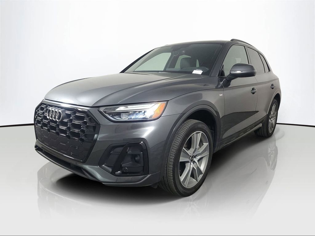 Certified 2025 Audi Q5 2.0T Premium AWD/4WD image 3