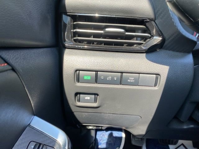 Used 2025 Nissan Sentra SR w/ SR Premium Package image 19