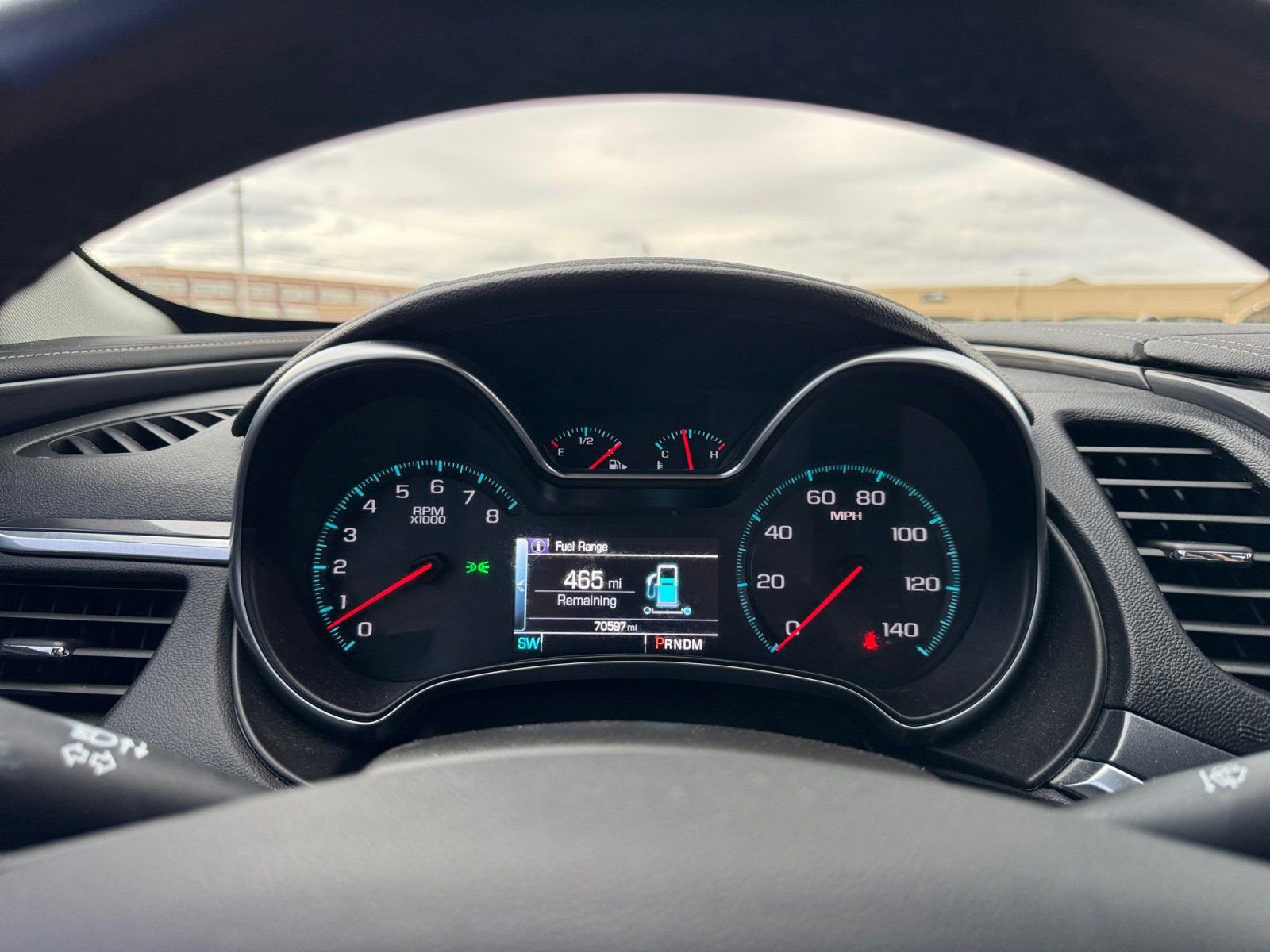 Used 2015 Chevrolet Impala LT w/ Convenience Package image 28