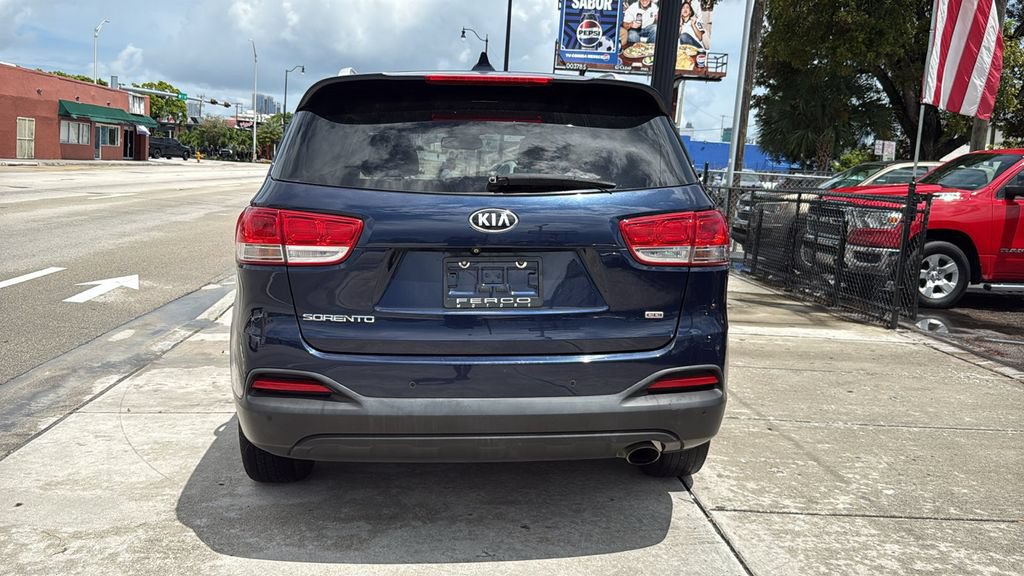 Used 2018 Kia Sorento FWD image 13