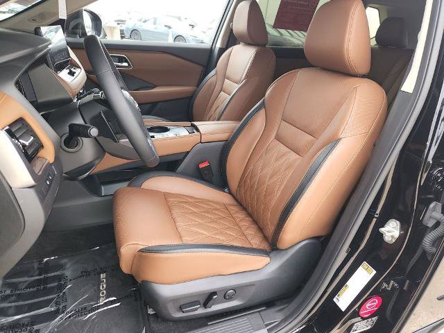 Certified 2025 Nissan Rogue Platinum w/ Platinum Premium Package image 12