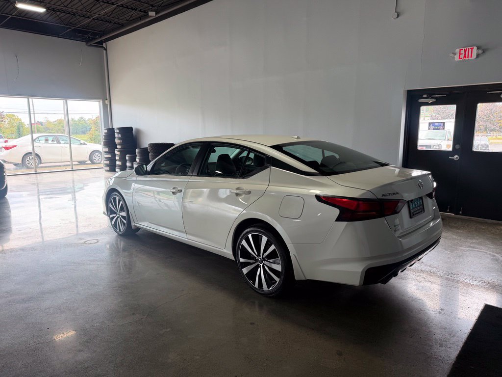 Used 2019 Nissan Altima 2.5 SR w/ SR Premium Package AWD/4WD image 6