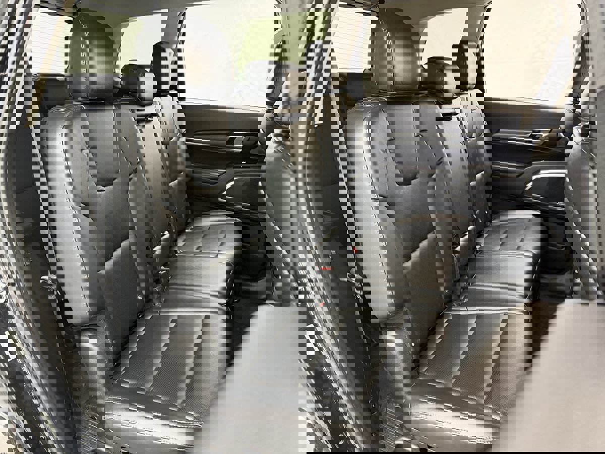 Used 2020 Kia Telluride S w/ S 8 Passenger Seating Package AWD/4WD image 27