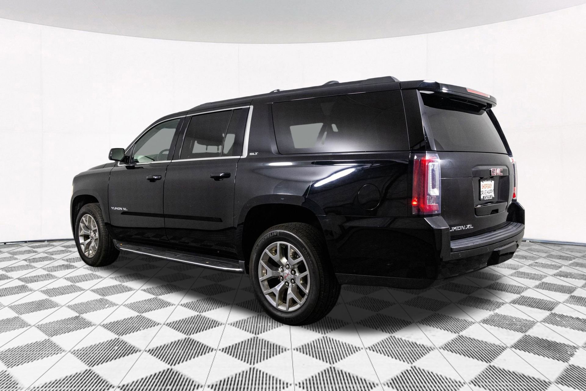 Used 2017 GMC Yukon XL SLT image 6