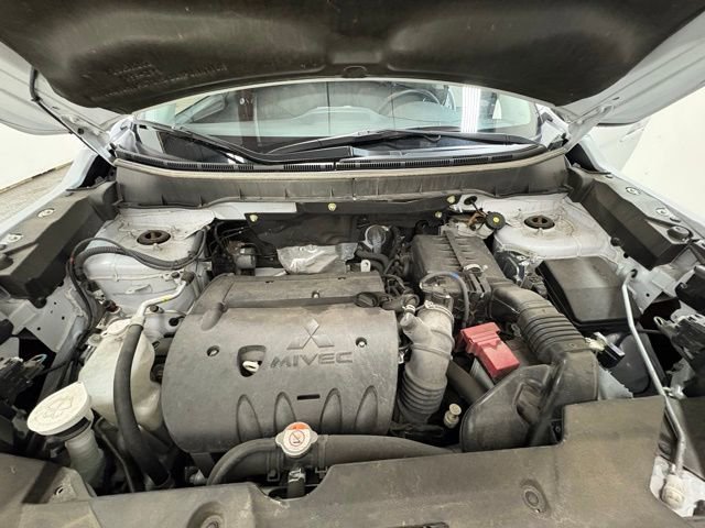 Used 2023 Mitsubishi Outlander Sport SE image 12