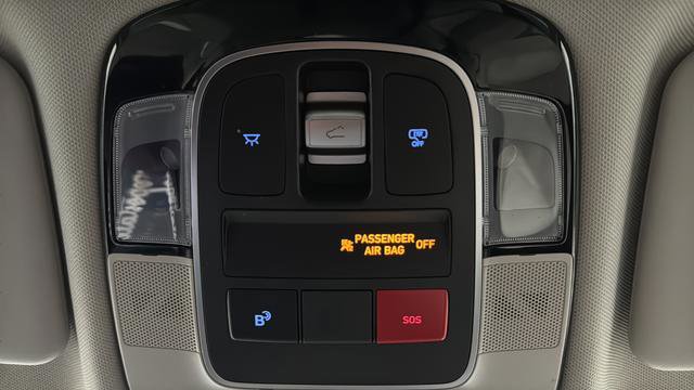 Used 2025 Hyundai Tucson Limited image 36