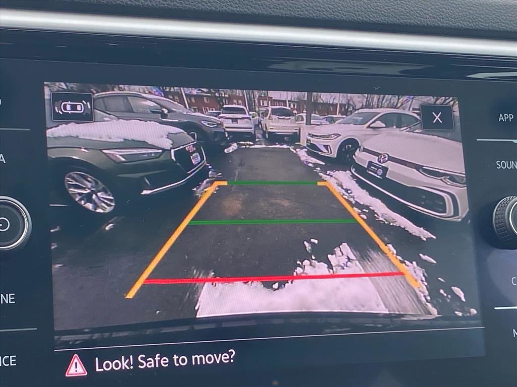 Used 2022 Volkswagen Atlas Cross Sport SE w/ Panoramic Sunroof Package AWD/4WD image 15