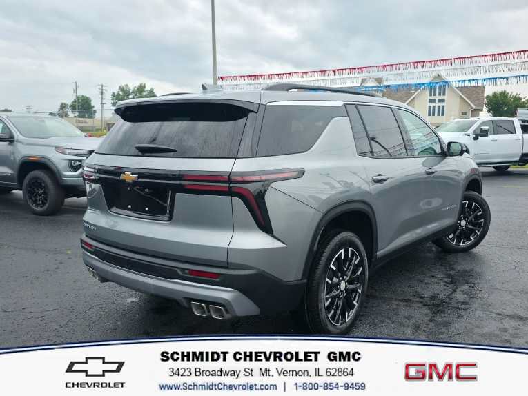 New 2026 Chevrolet Traverse LT w/ Sun and Wheel Package FWD image 5
