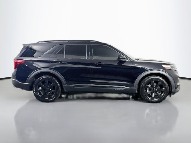 Used 2022 Ford Explorer ST-Line w/ Class IV Trailer Tow Package AWD/4WD image 8