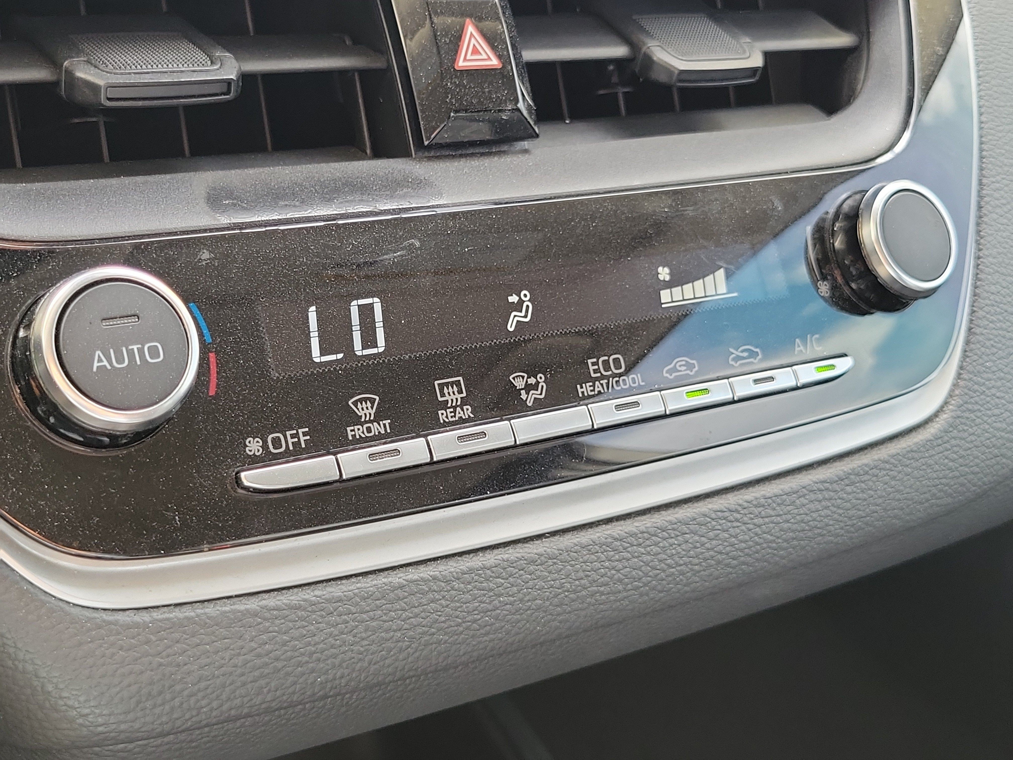 Used 2023 Toyota Corolla LE FWD image 28