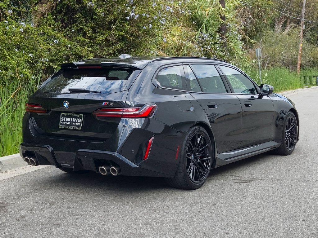New 2026 BMW M5 Touring image 5