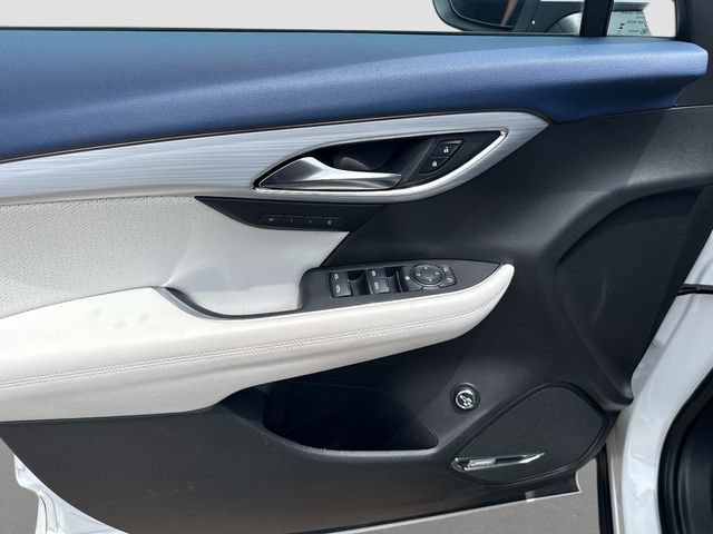 Used 2024 Buick Envision Avenir AWD/4WD image 11