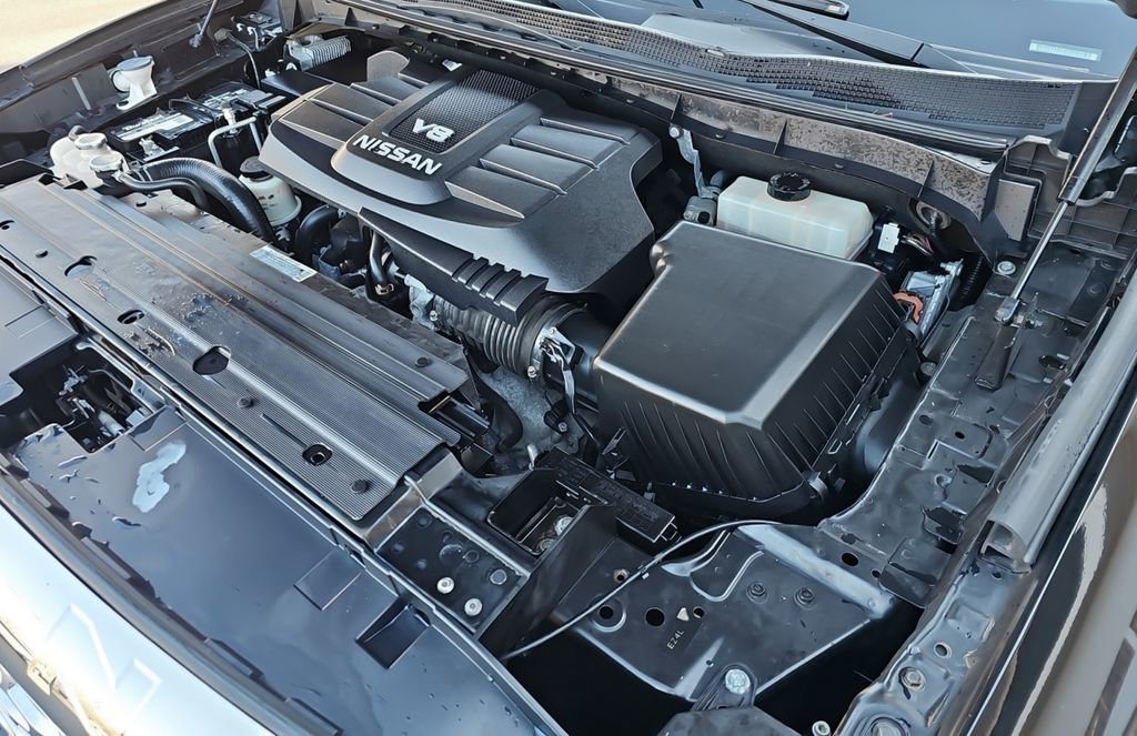 Used 2018 Nissan Titan Platinum Reserve w/ Platinum Utility Package image 33