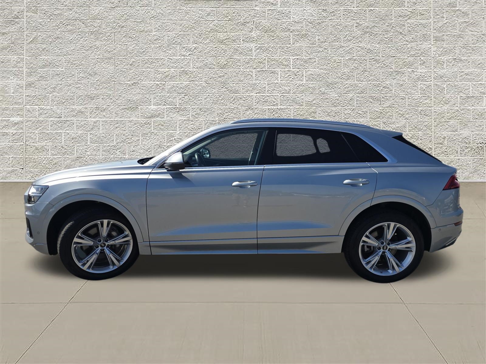 Certified 2023 Audi Q8 Premium w/ Convenience Package AWD/4WD image 4