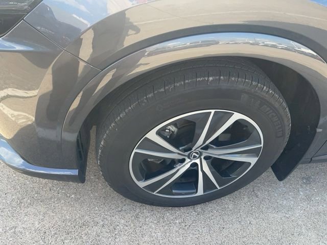 Used 2025 Lexus RX 350 Premium w/ Convenience Package image 2