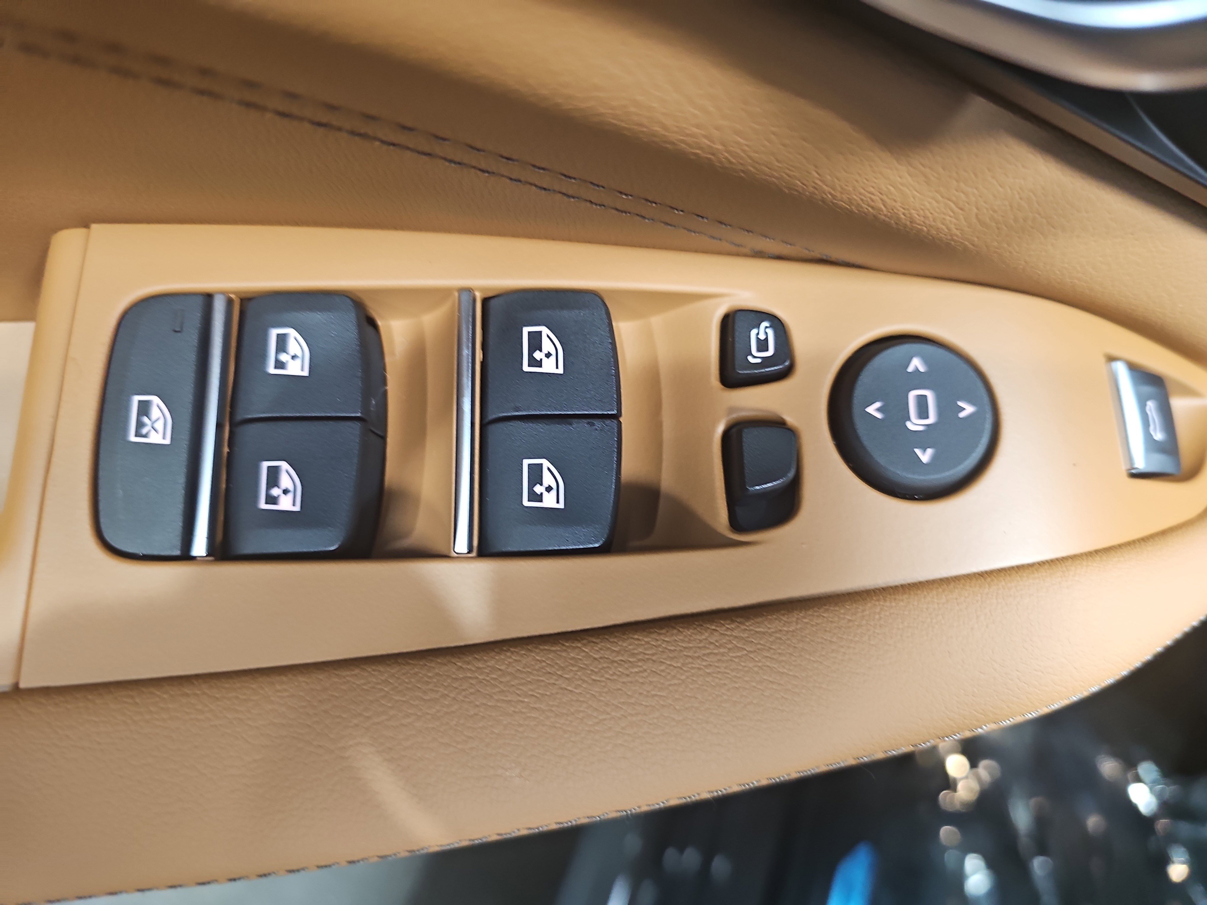 New 2026 BMW X5 xDrive40i w/ M Sport Package AWD/4WD image 28