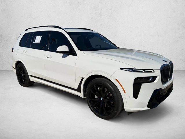 Certified 2025 BMW X7 xDrive40i w/ M Sport Package AWD/4WD image 3