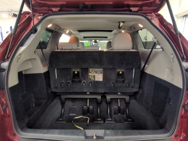 Used 2019 Toyota Sienna Limited AWD/4WD image 15