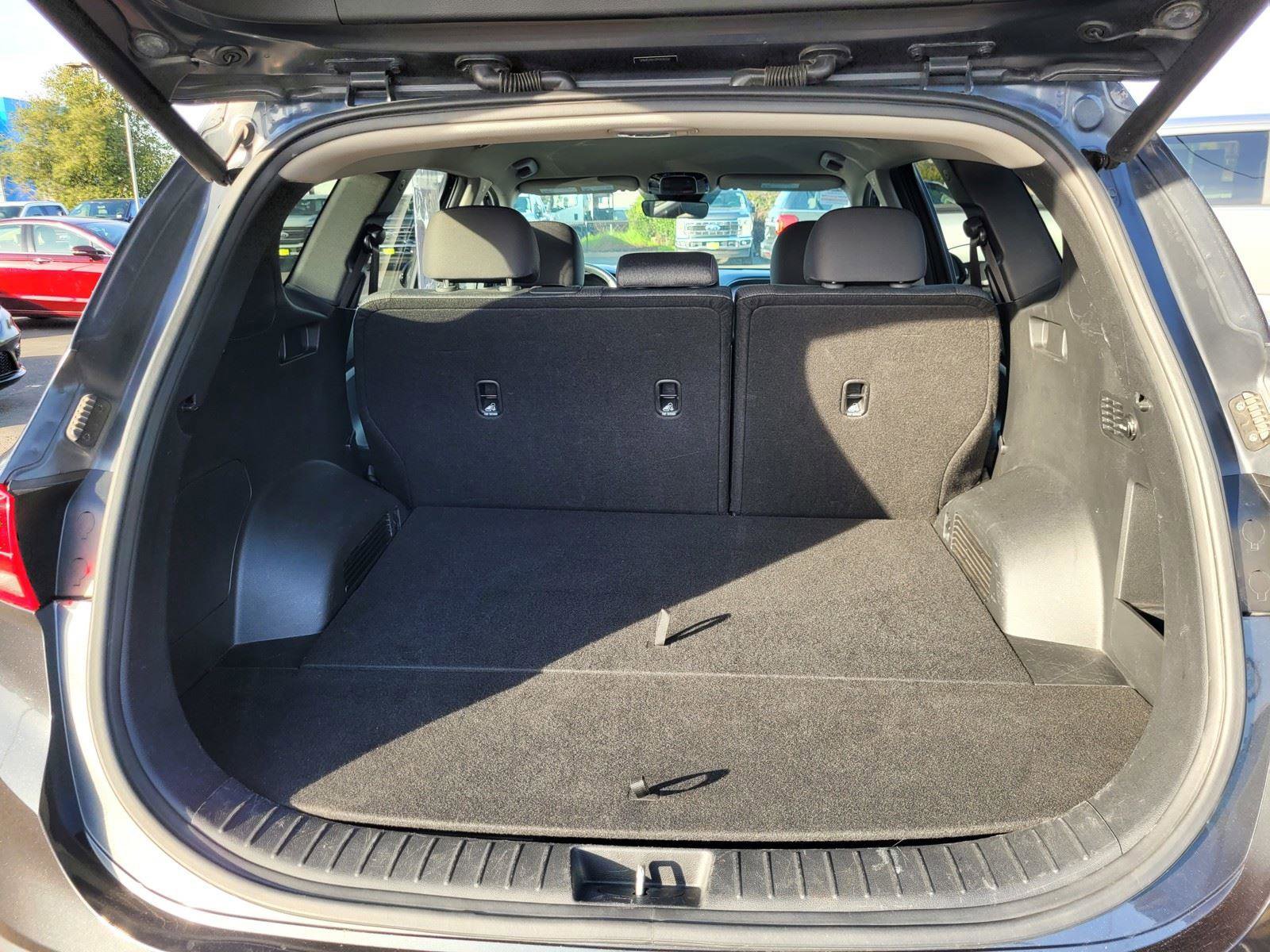 Used 2023 Hyundai Santa Fe SEL image 35