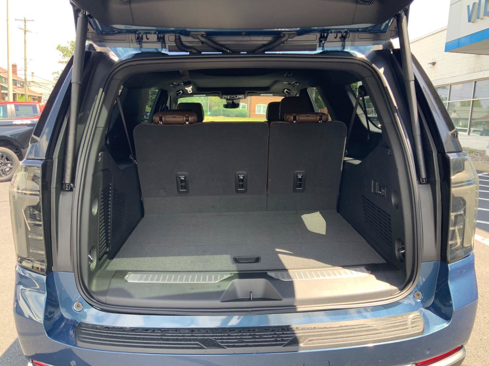 New 2026 Chevrolet Suburban High Country AWD/4WD image 34