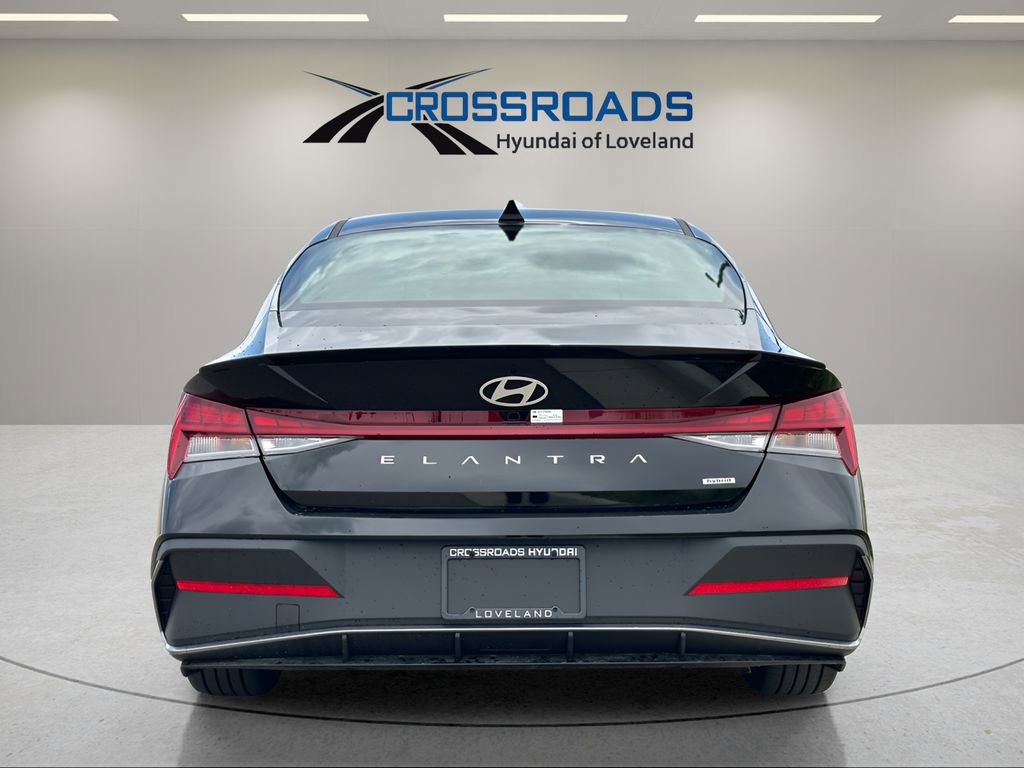 New 2025 Hyundai Elantra SEL image 6