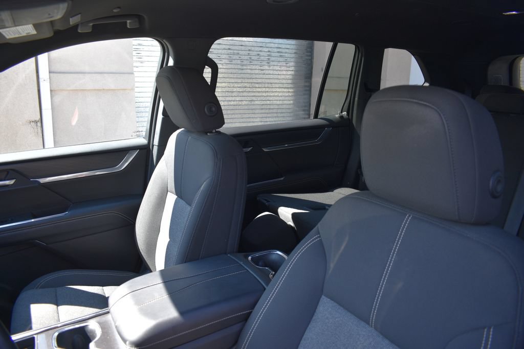 Used 2025 GMC Acadia Elevation AWD/4WD image 10