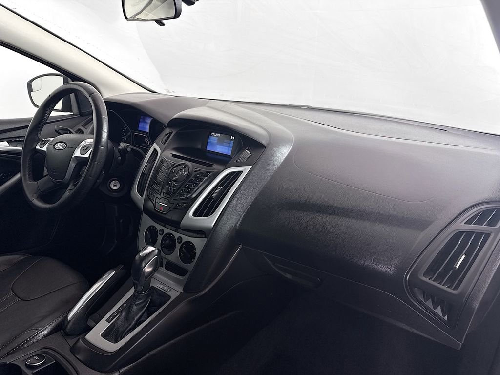Used 2013 Ford Focus SE image 26