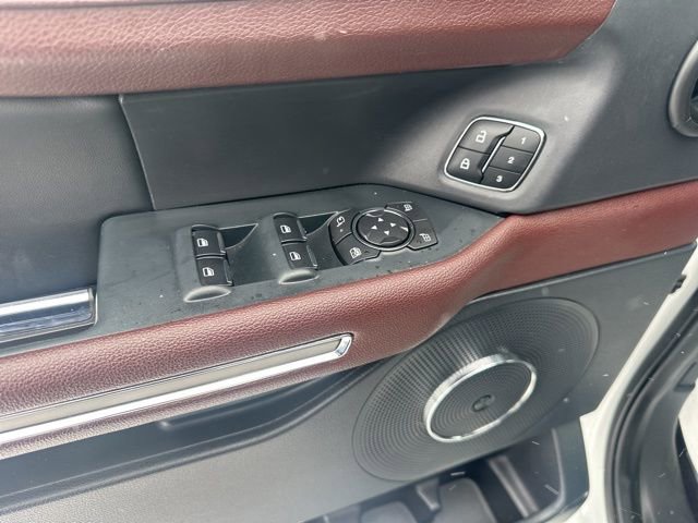 Used 2022 Ford Expedition Max Limited image 11
