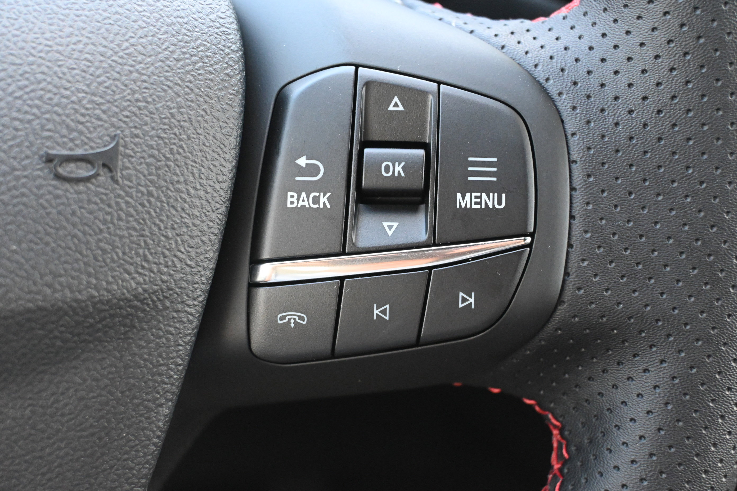 New 2026 Ford Escape ST-Line w/ Tech Pack #1 FWD image 18