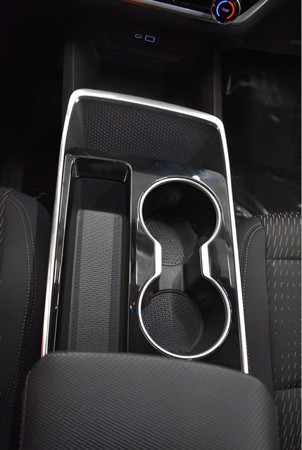 Used 2025 Chevrolet Equinox LT image 28