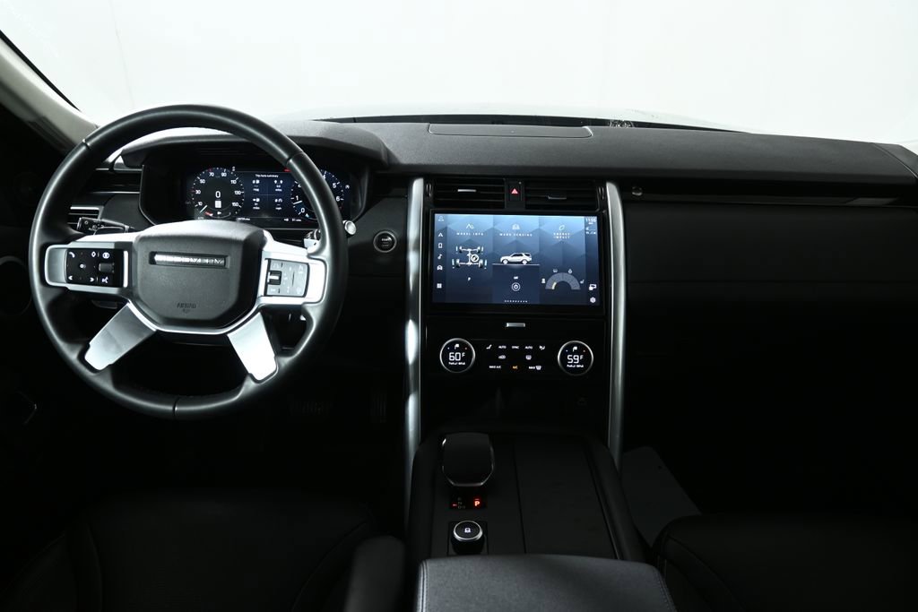 Used 2024 Land Rover Discovery S AWD/4WD image 16