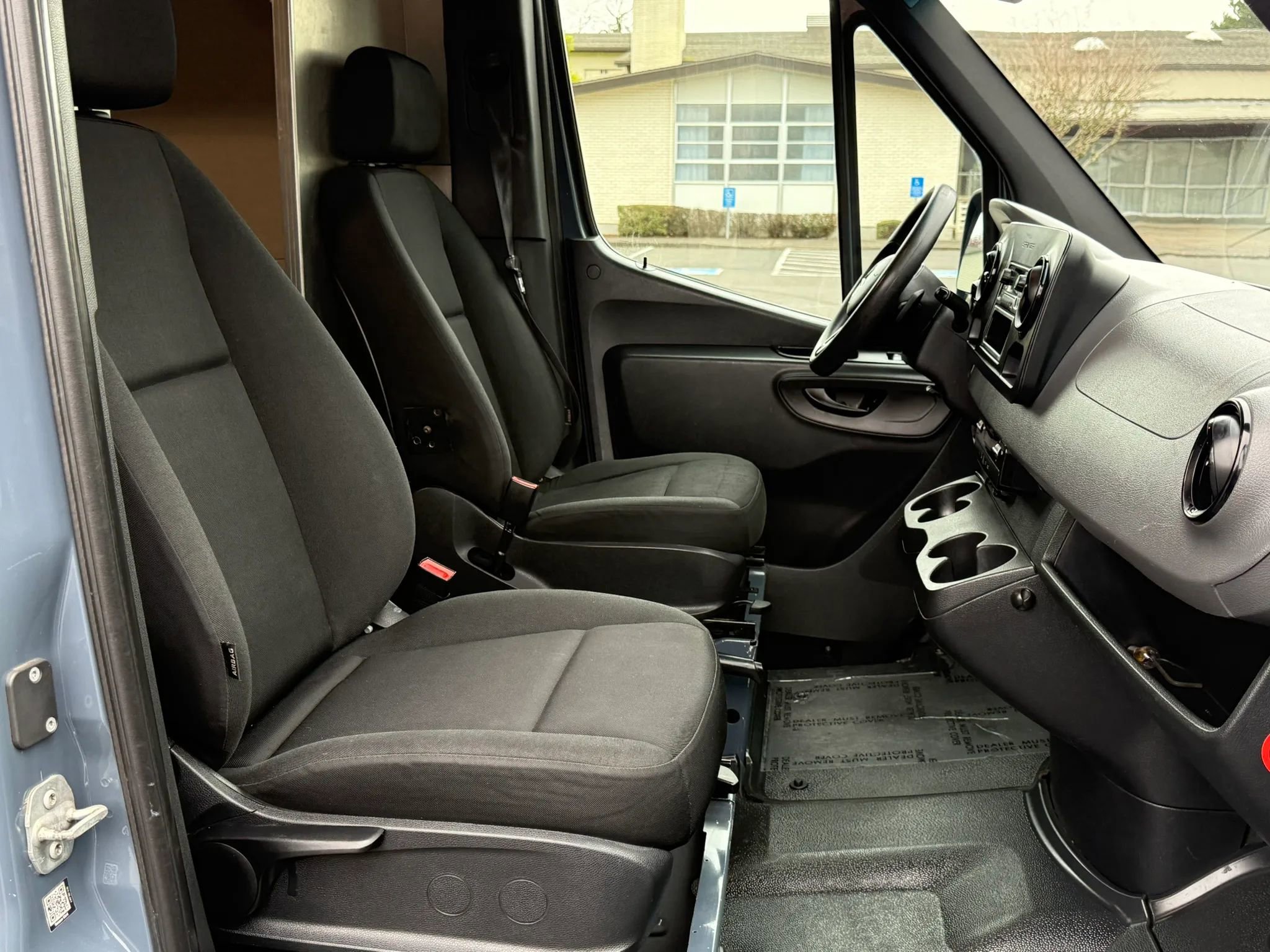 Used 2019 Mercedes-Benz Sprinter 144 image 16