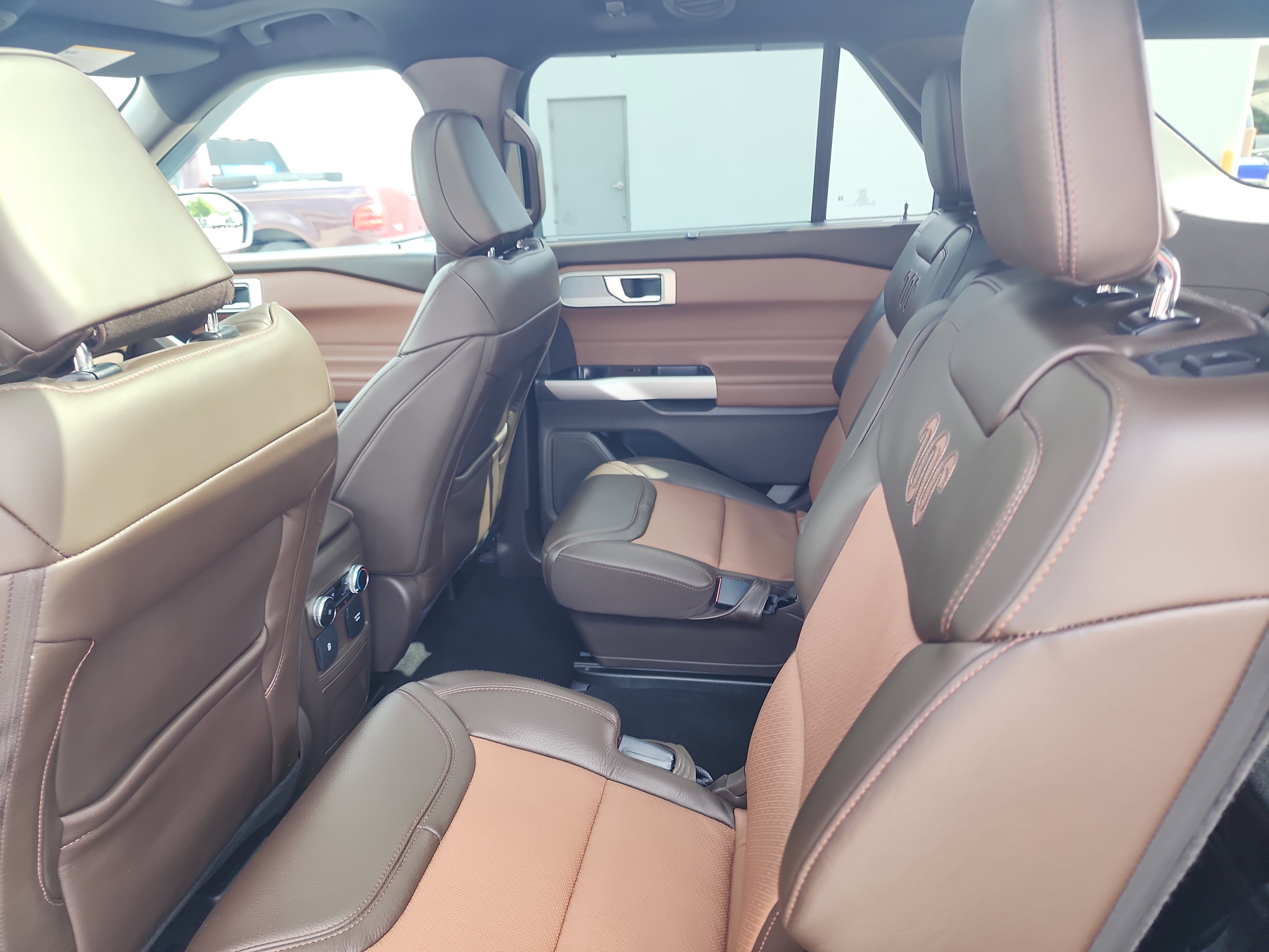 Used 2023 Ford Explorer King Ranch w/ Class IV Trailer Tow Package image 18