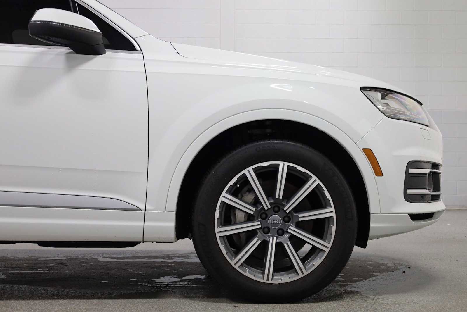 Used 2017 Audi Q7 3.0T Prestige AWD/4WD image 11