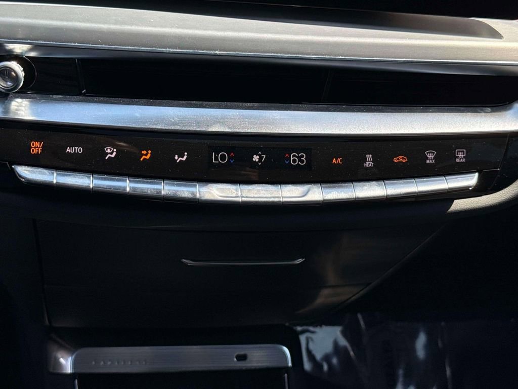 Certified 2025 Cadillac Lyriq Luxury image 34