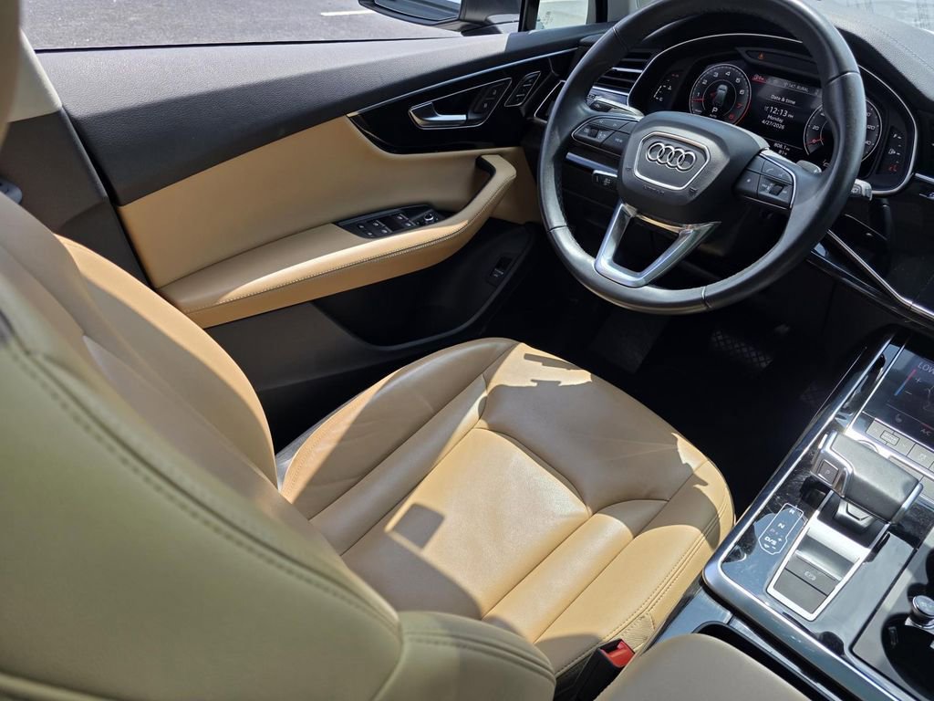 Used 2024 Audi Q7 3.0T Premium Plus AWD/4WD image 29