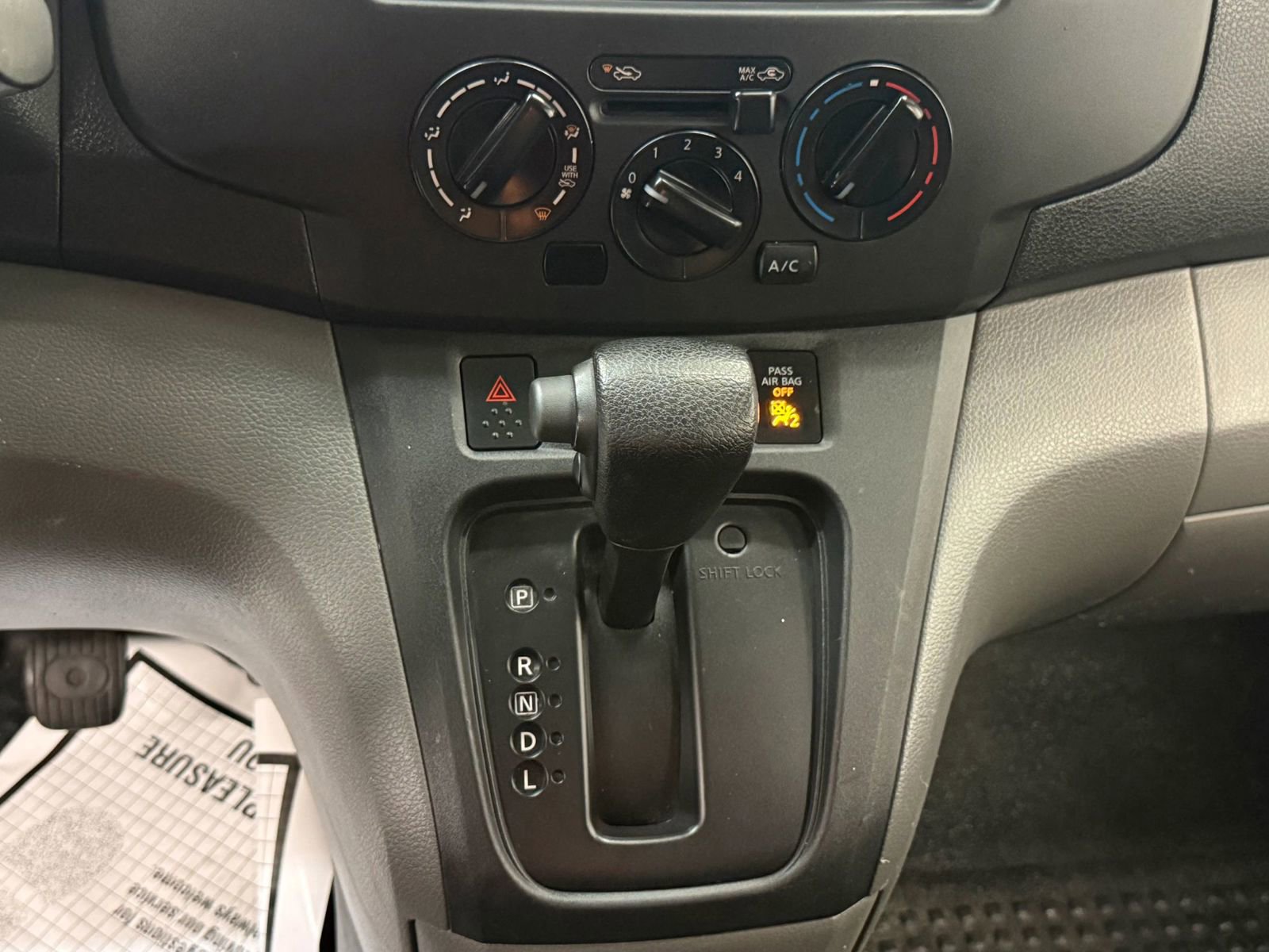 Used 2020 Nissan NV200 S FWD image 30