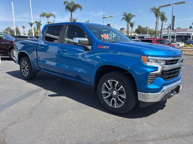 Used 2023 Chevrolet Silverado 1500 LT AWD/4WD image 11
