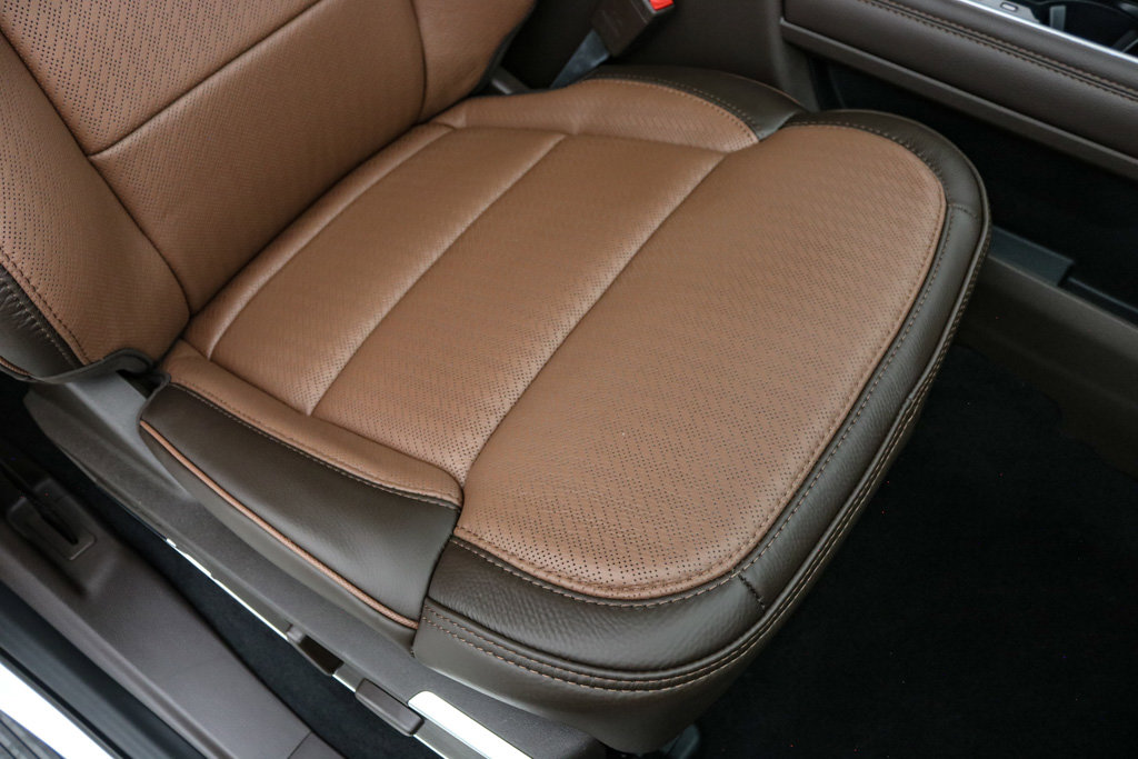 New 2026 Ford F350 King Ranch w/ Chrome Package image 30