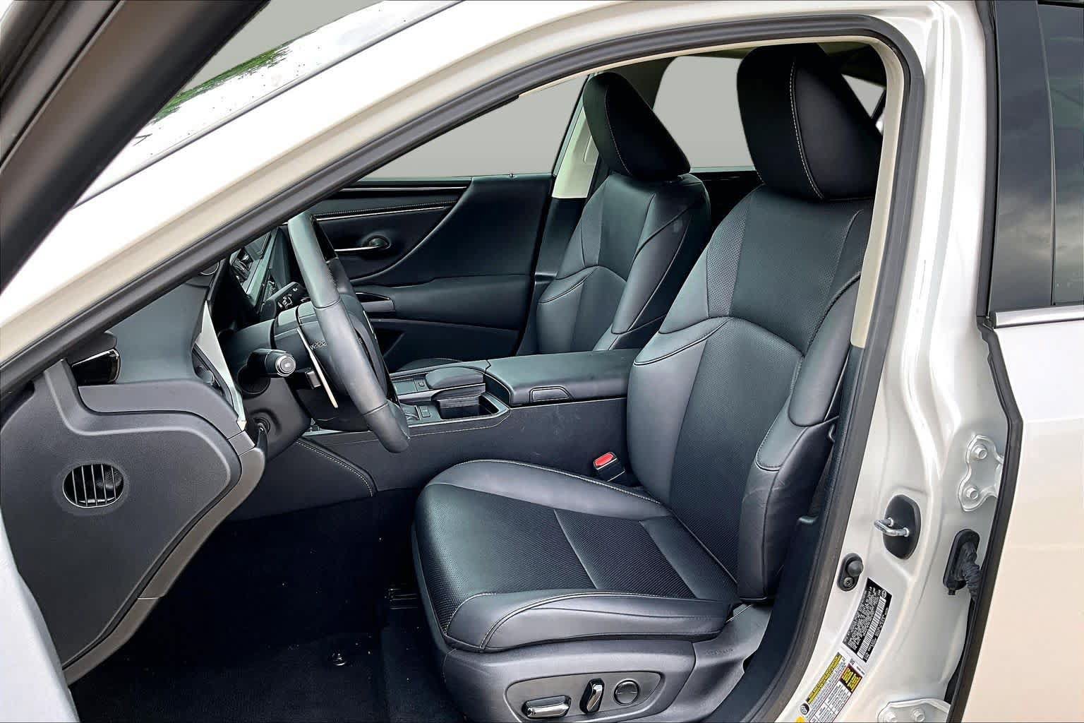 Used 2020 Lexus ES 350 w/ Premium Package FWD image 8