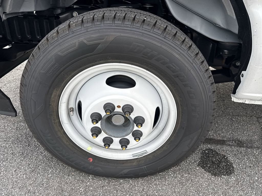 New 2026 Ford E-450 and Econoline 450 Super Duty w/ Power Equipment Group image 8