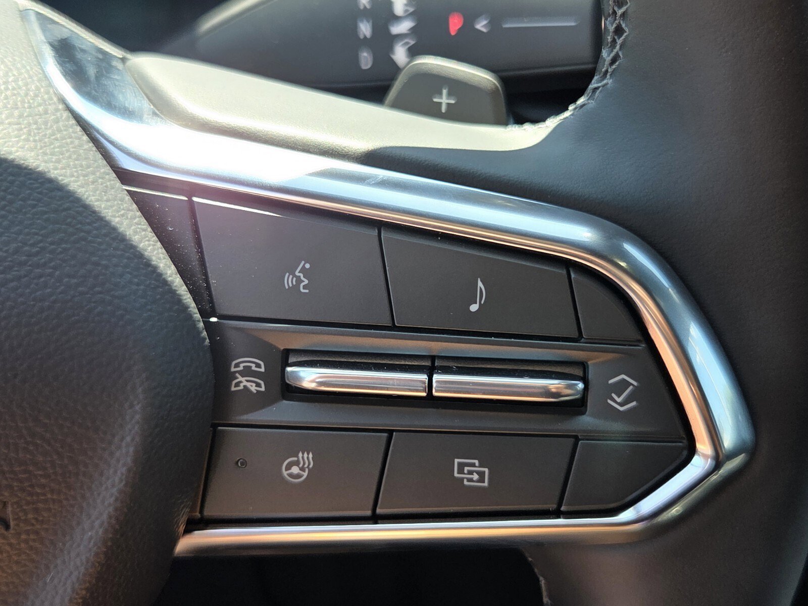 New 2026 Chevrolet Equinox LT w/ Convenience Package II FWD image 14