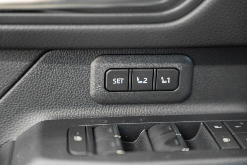New 2027 Toyota Land Cruiser w/ Premium Package AWD/4WD image 45