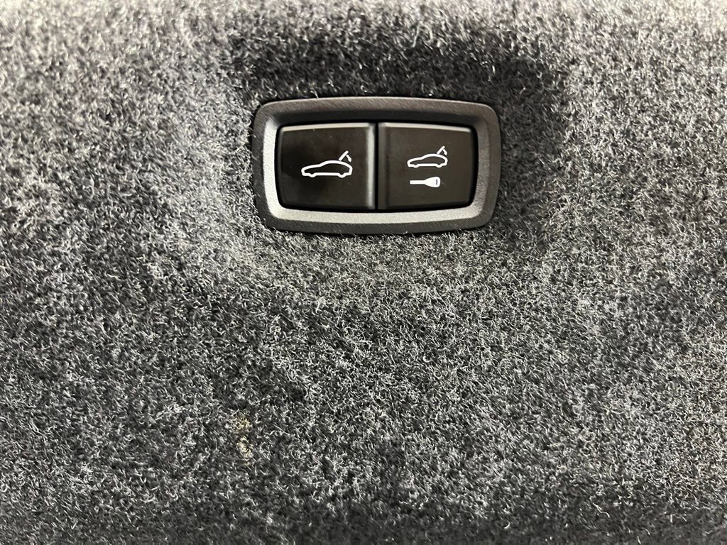 Used 2024 Audi e-tron GT Premium Plus image 26