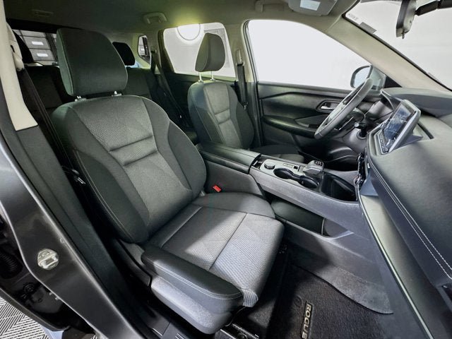 Certified 2026 Nissan Rogue SV AWD/4WD image 22