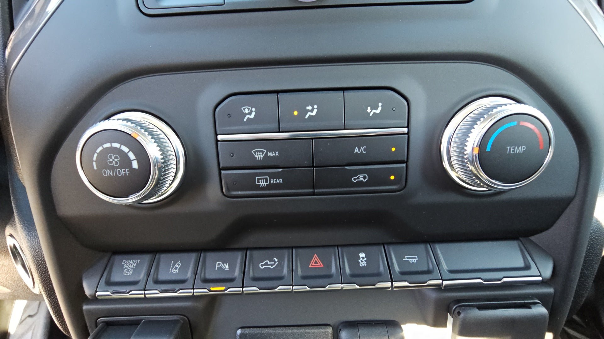 New 2025 GMC Sierra 3500 Pro w/ 1SA Pro Safety Plus Package RWD image 28